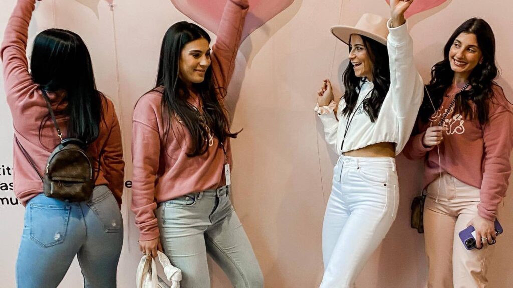 Girls dancing on a Beve Boutiques tour in Nashville