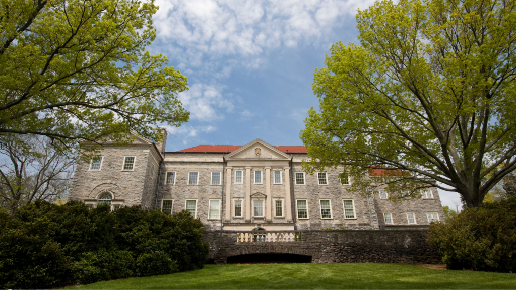 cheekwood estate where the cheekwood summer concert series is held